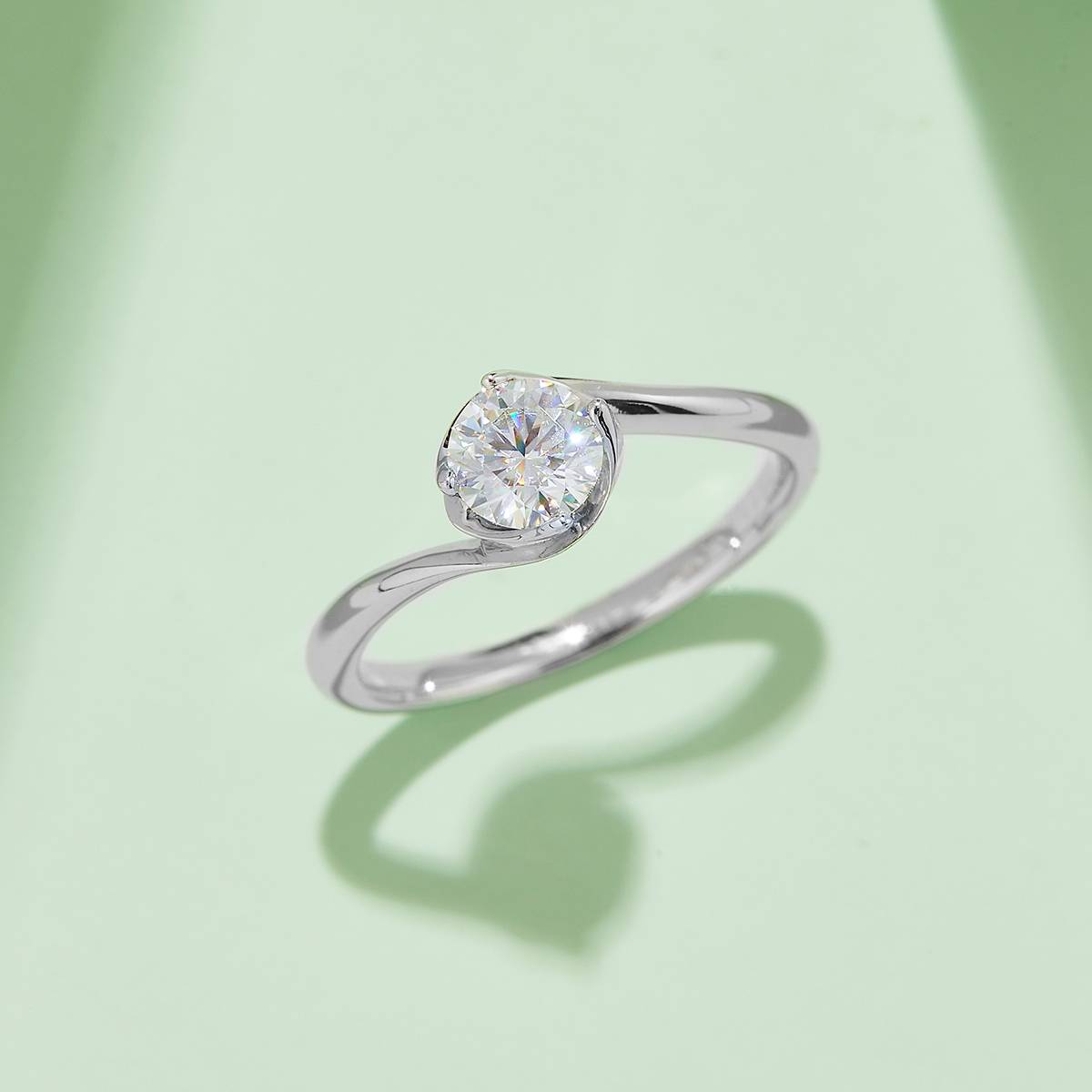 Twisted arm flower bud S925 silver plated platinum Moissanite women's ring 50 points D-grade